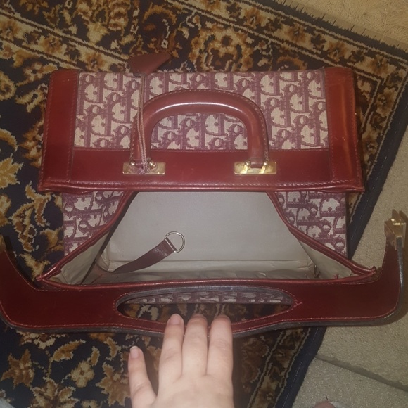 Trade🎉 HOST PICK 🎉 Authentic Christian Dior - Picture 3 of 8